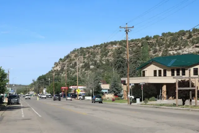 Railroad Avenue, Dolores's main street, below the canyon walls